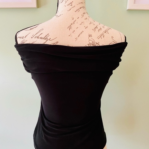 White House Black Market Fitted Off-the-Shoulder Blouse Size XSP - Picture 2 of 6